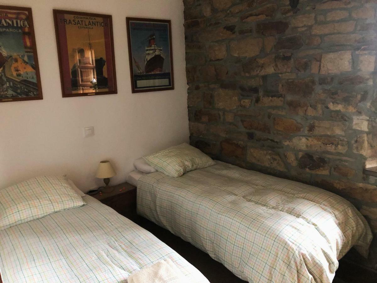 La Casa Del Chileno Guest House Lierganes Exterior photo